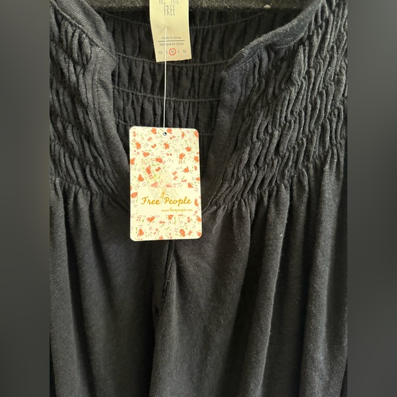 Free People Black Smocked Sleeveless Top Women’s Size M Linen Blend - Picture 2 of 11